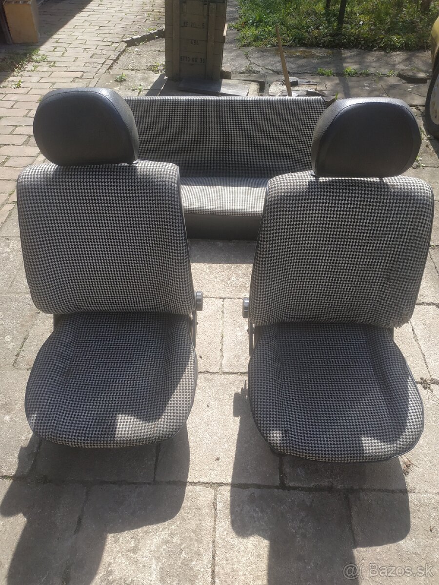 Sedadlá VW chrobak rezervované