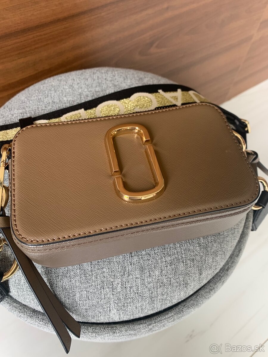 Crossbody kabelka cube
