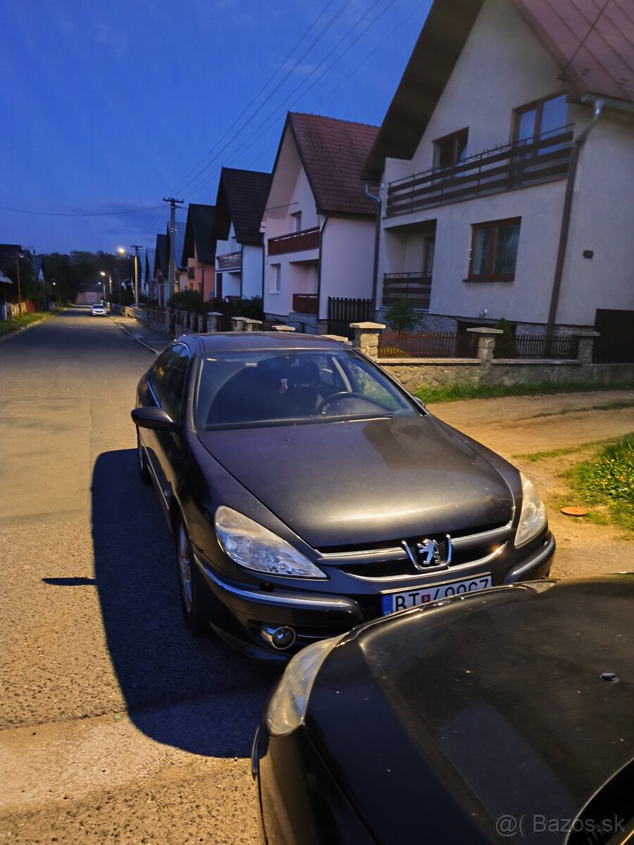 Peugeot 607