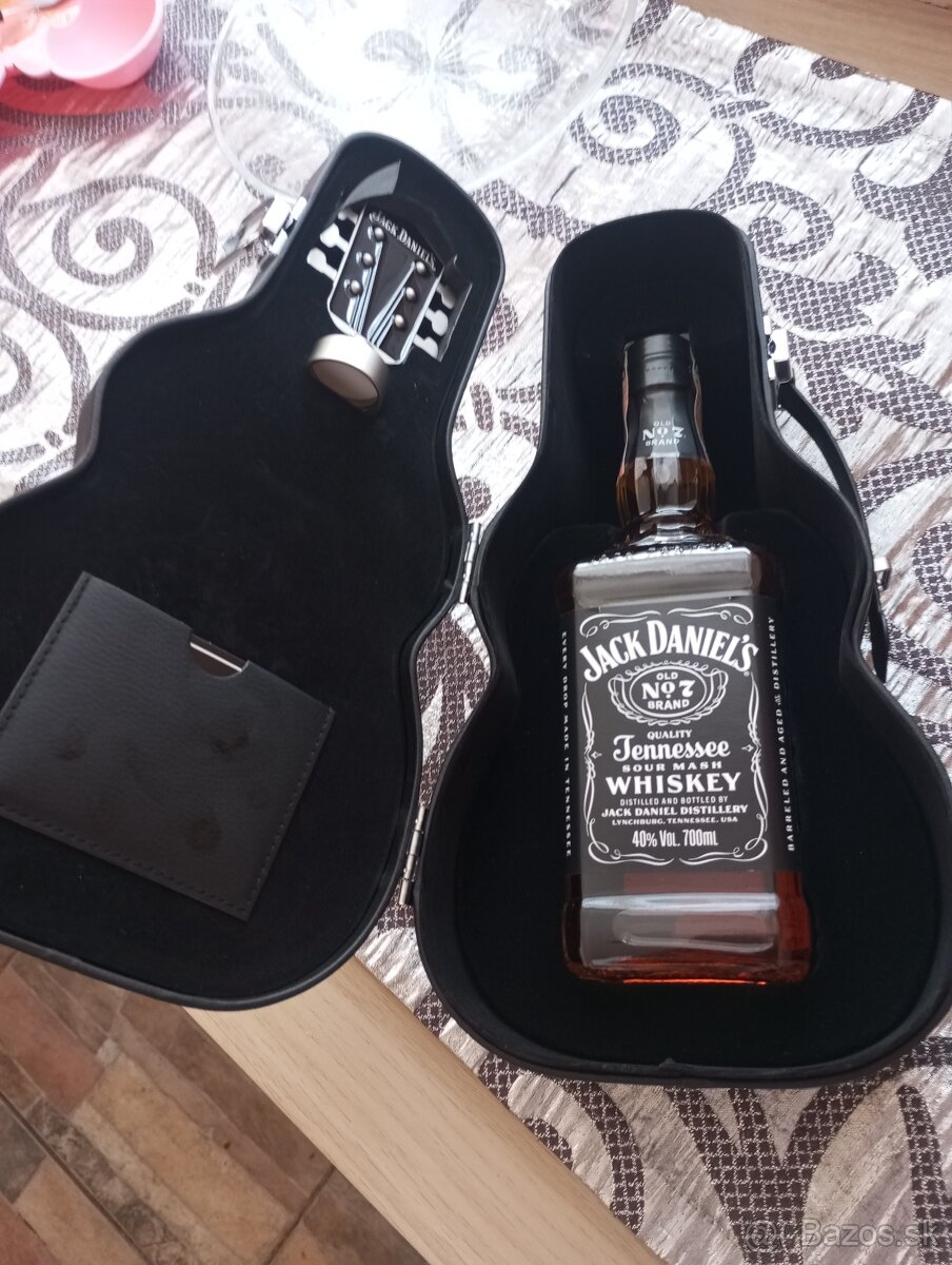 Predám puzdro gitara na Jack Daniels