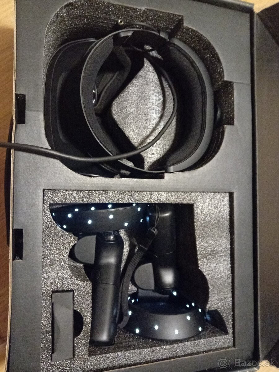 Lenovo Explorer VR headset