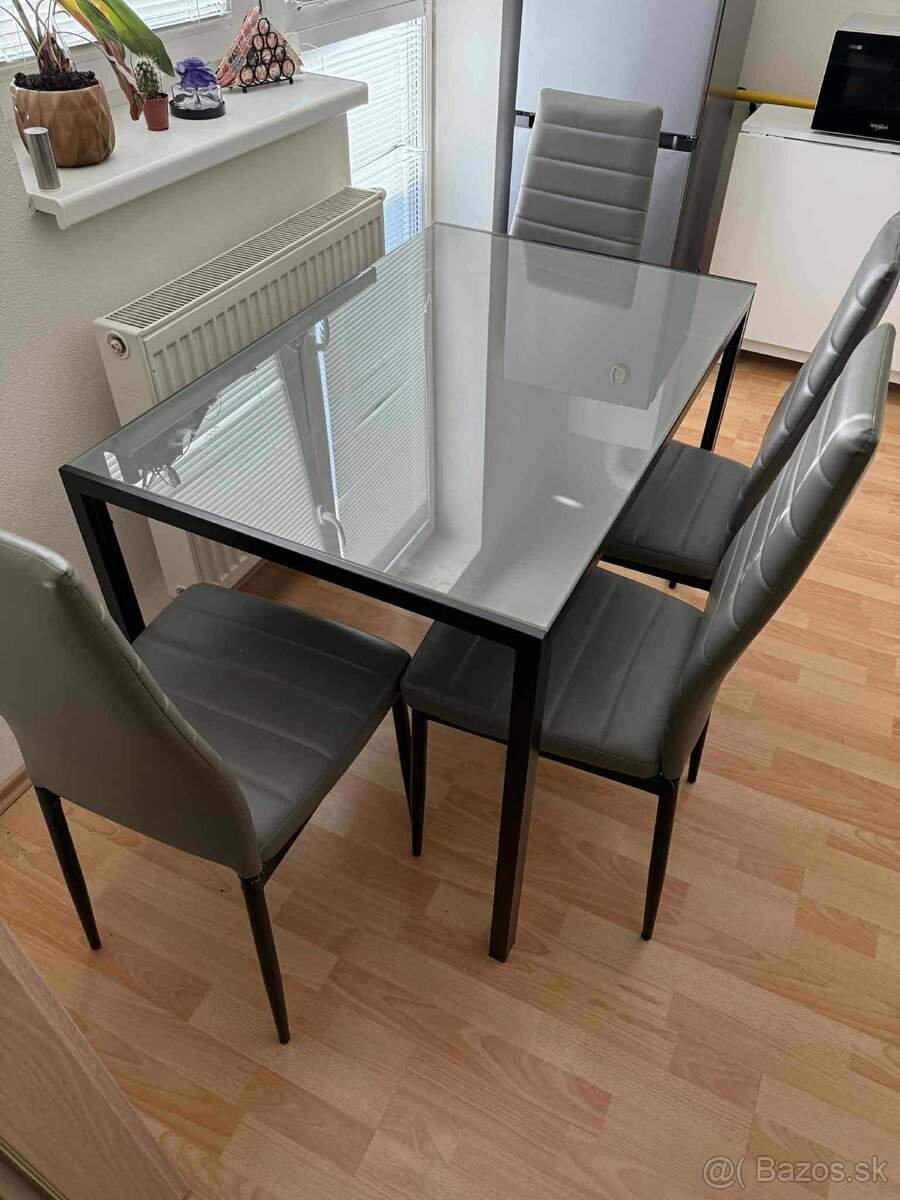 Jedálenský set 4x stolička + stol Catini Austin