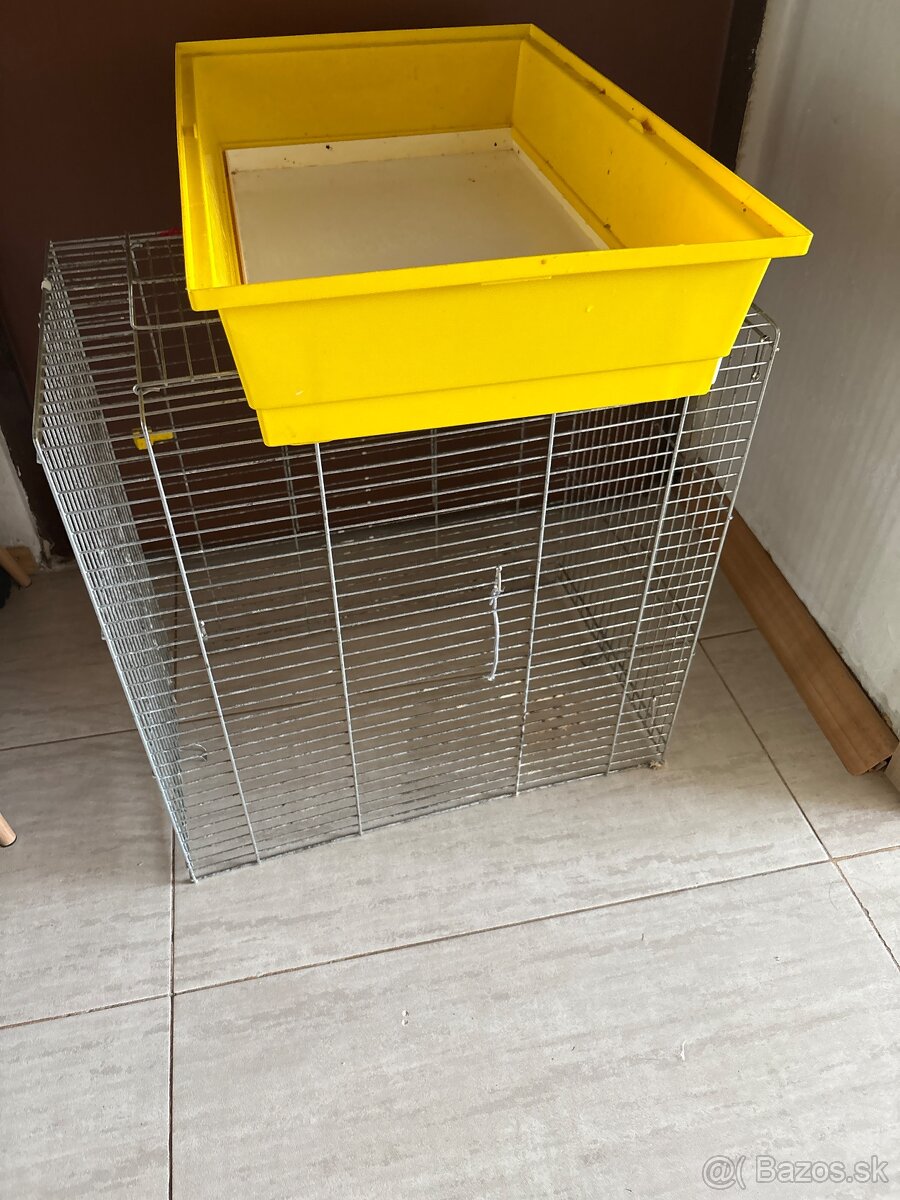 Klietka pre menšieho papagaja alebo hlodavce