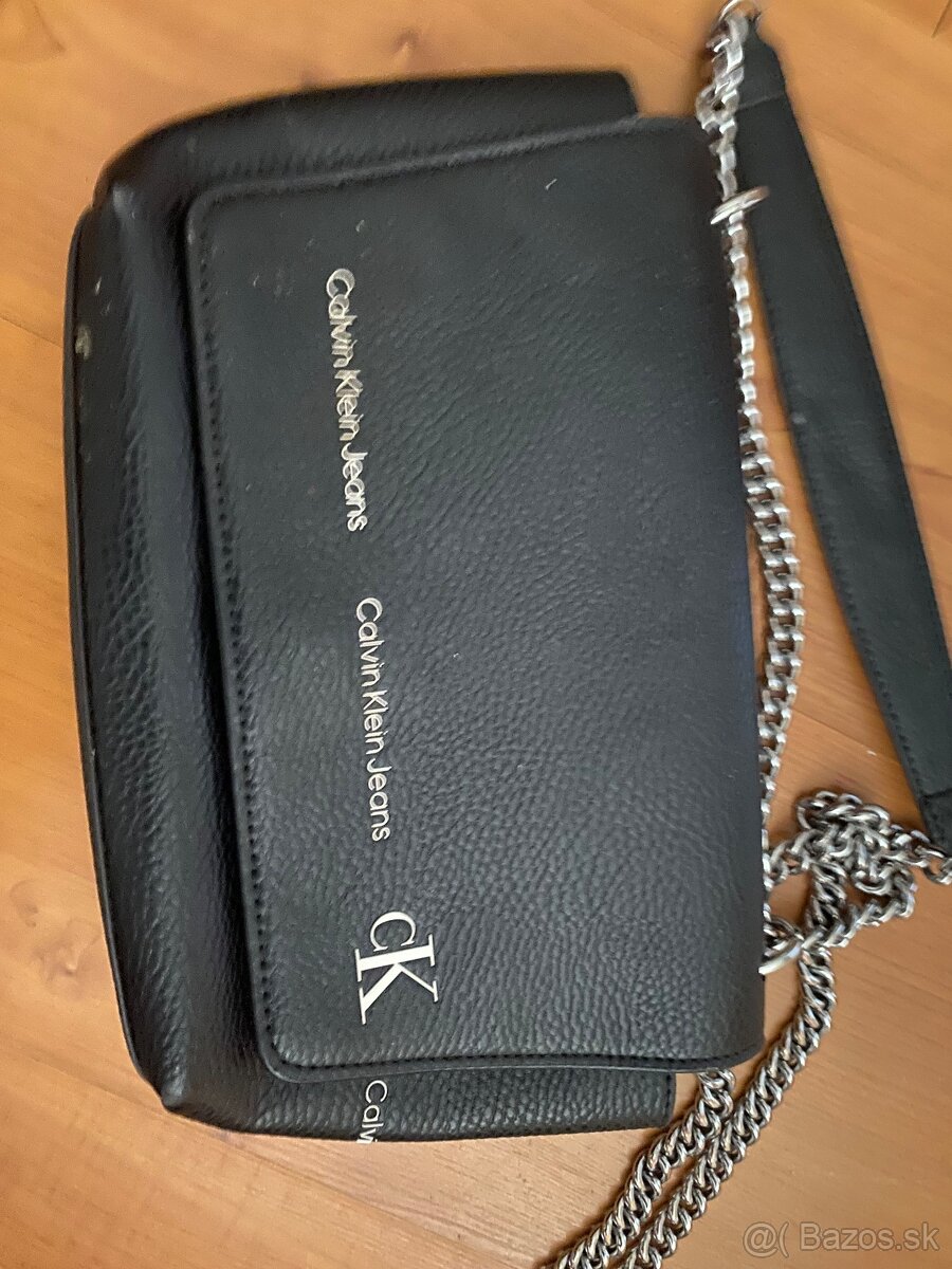 Dámska kabelka Calvin Klein – čierna