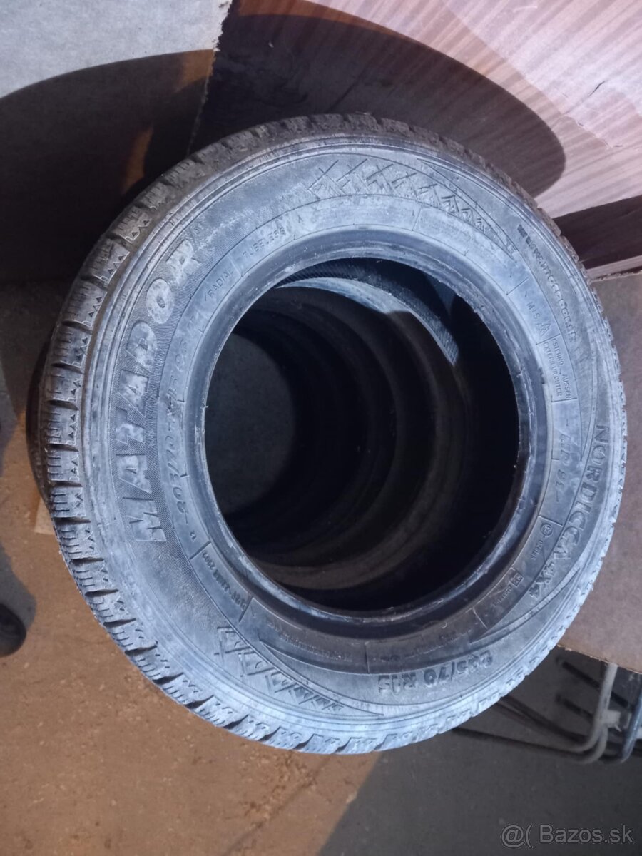 Predám zimné gumy Matador 205/70 R15