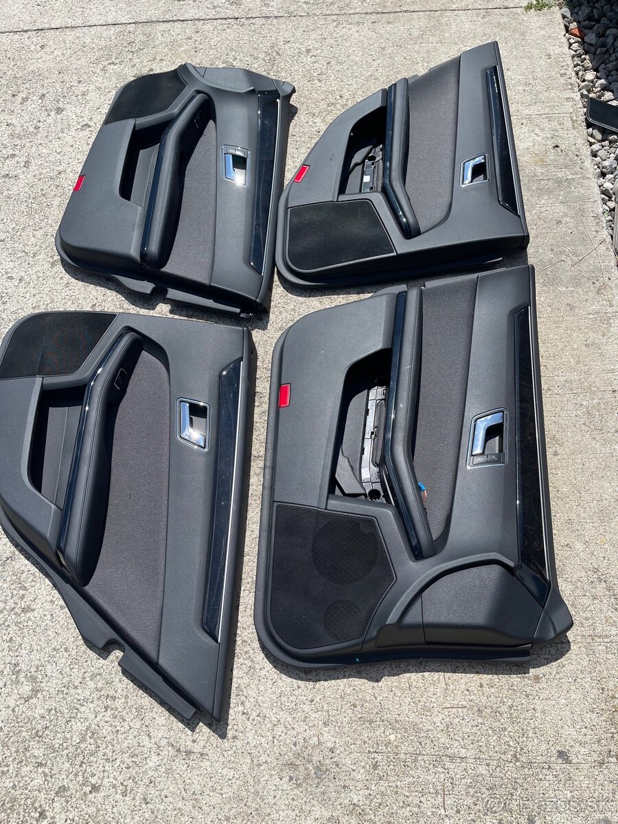 Mercedes w212 e class tapaciery dverove