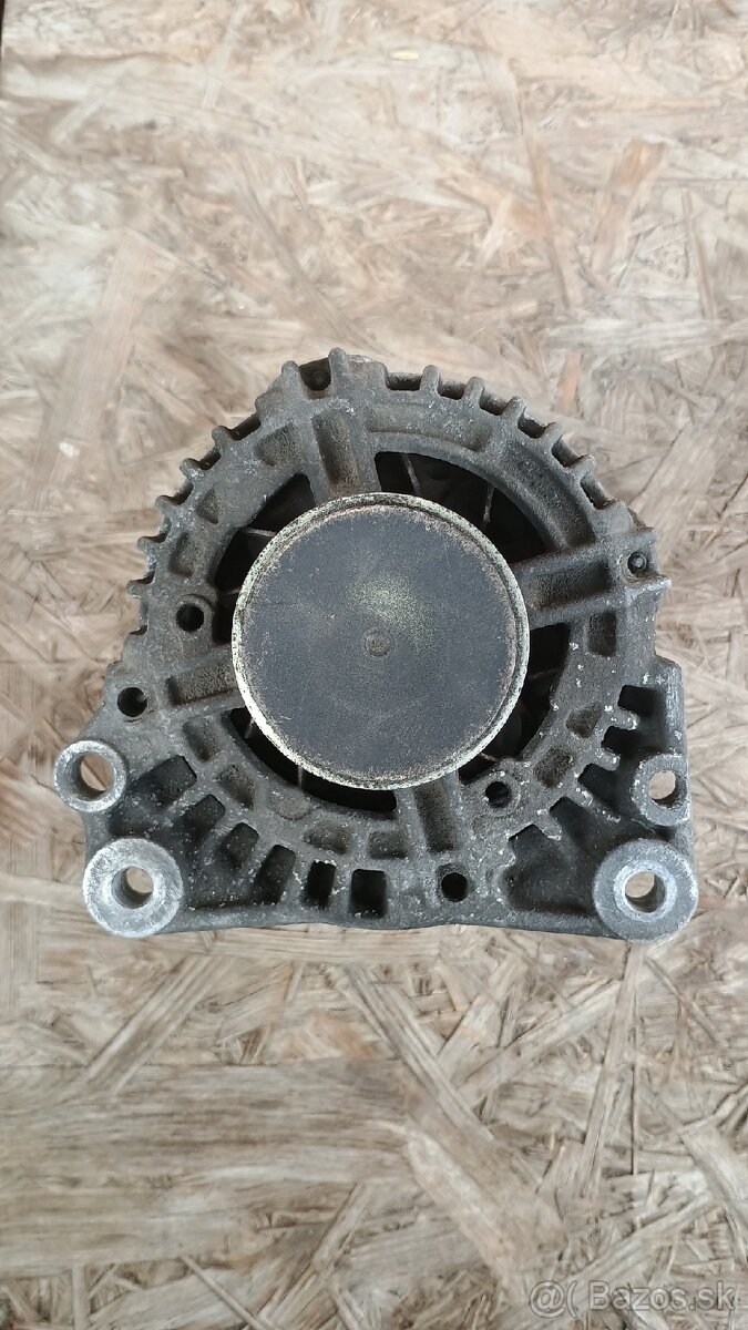 Alternátor bosch 90A