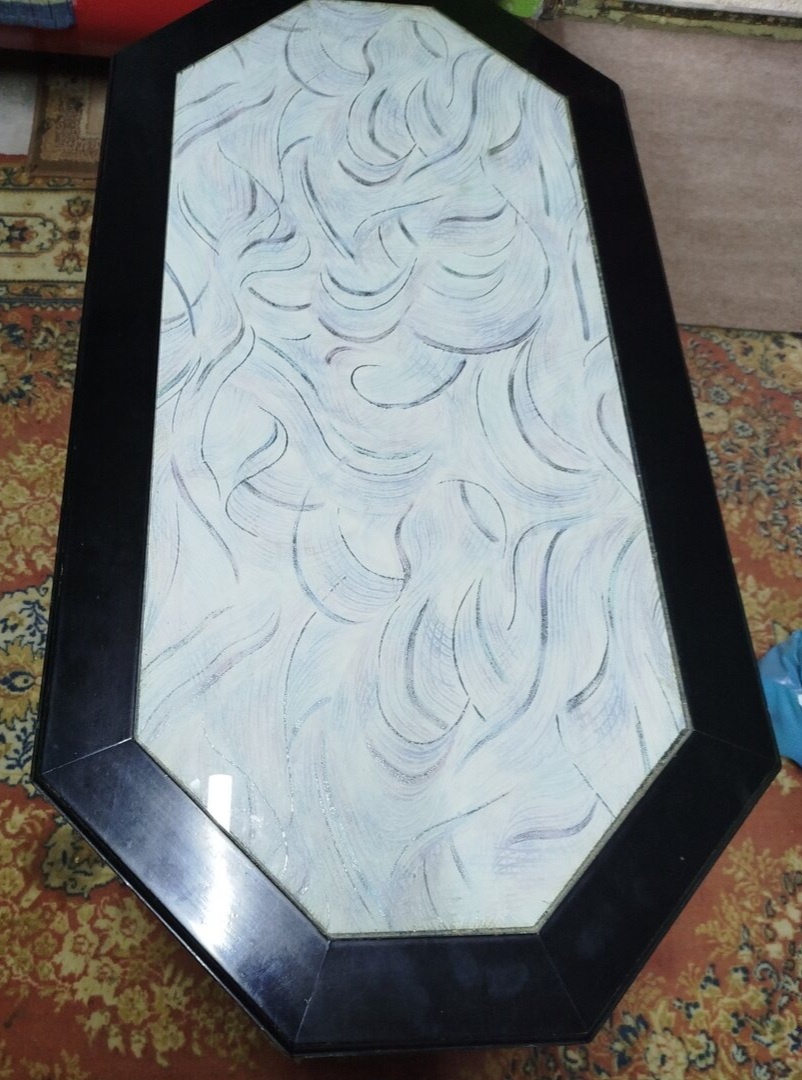 Predám konferenčný stoĺík.