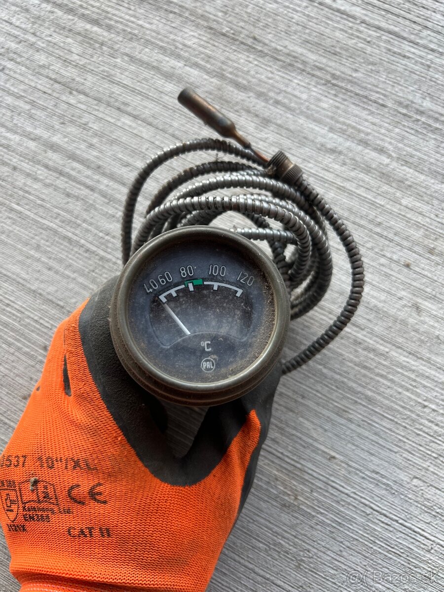 Kapilarny teplomer Tatra Praga V3S Zetor