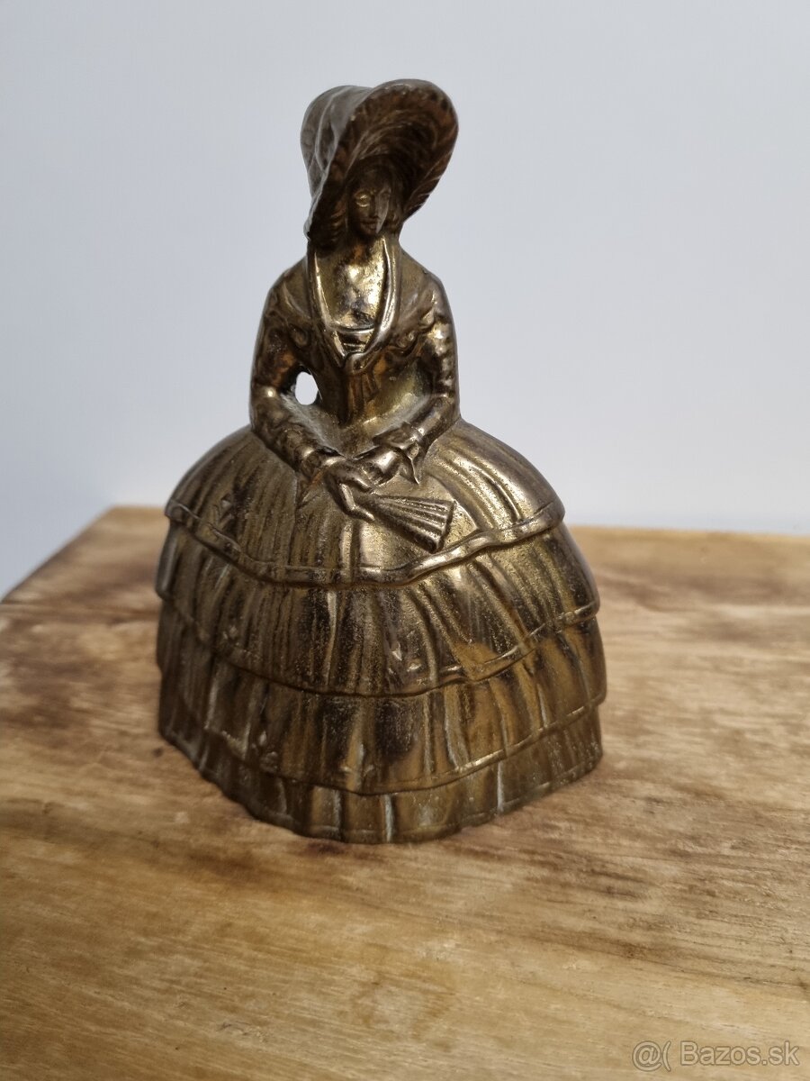 Zvoncek babička bronz
