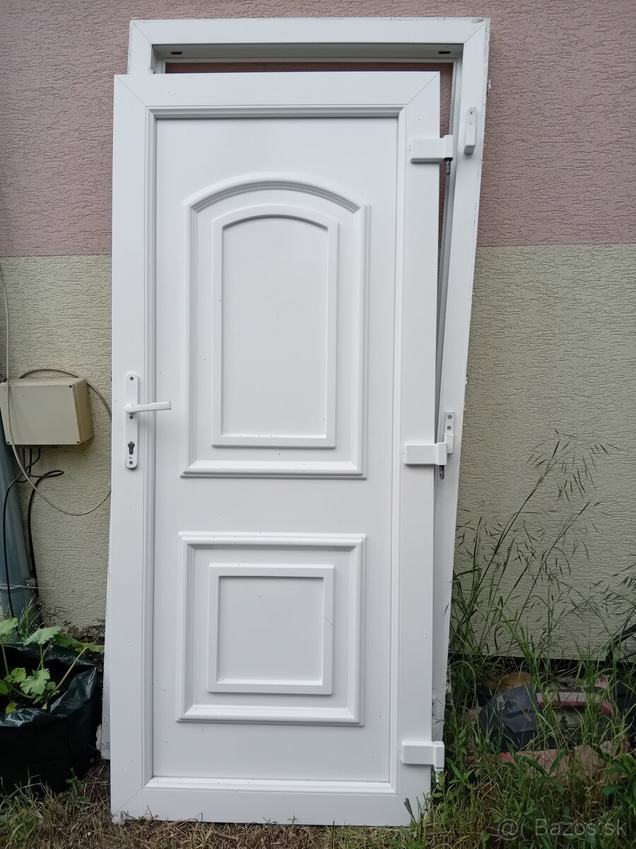 Predaj vchodových dverí