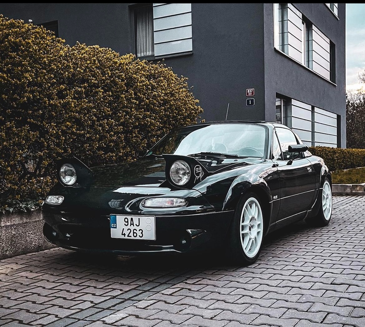 Mazda MX-5 NA Miata 1.6 85kw