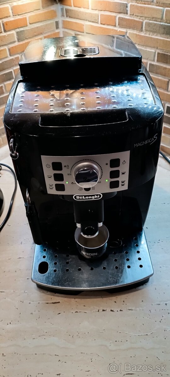 Predám plne automatizovaný kávovar DeLonghi Magnifica S