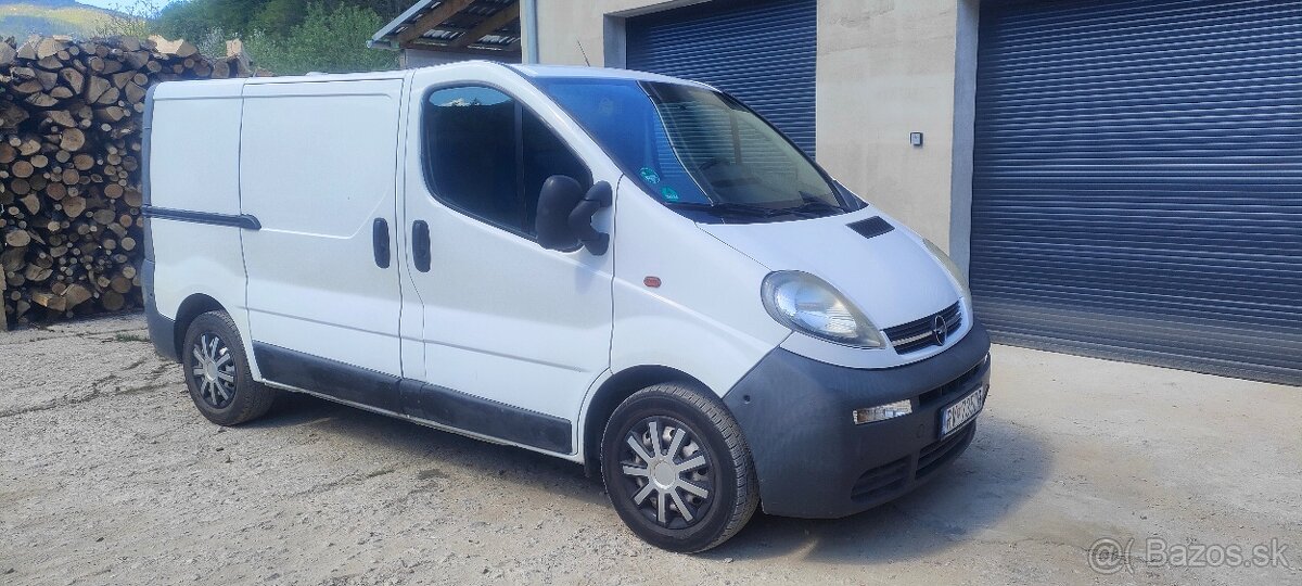 OPEL VIVARO -A 1.9 DTi L1H1