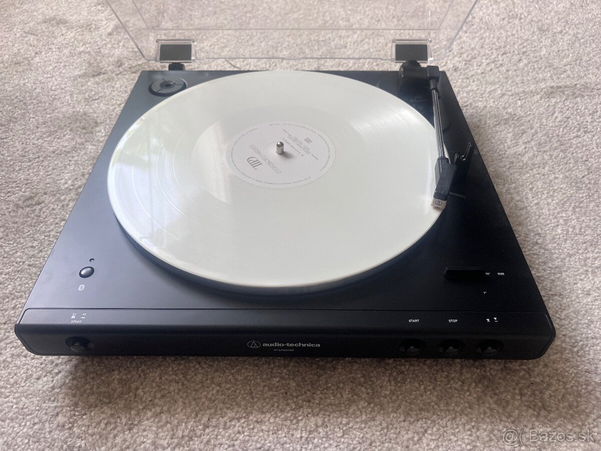 Gramofon audio-technica AT-LP60xBT black