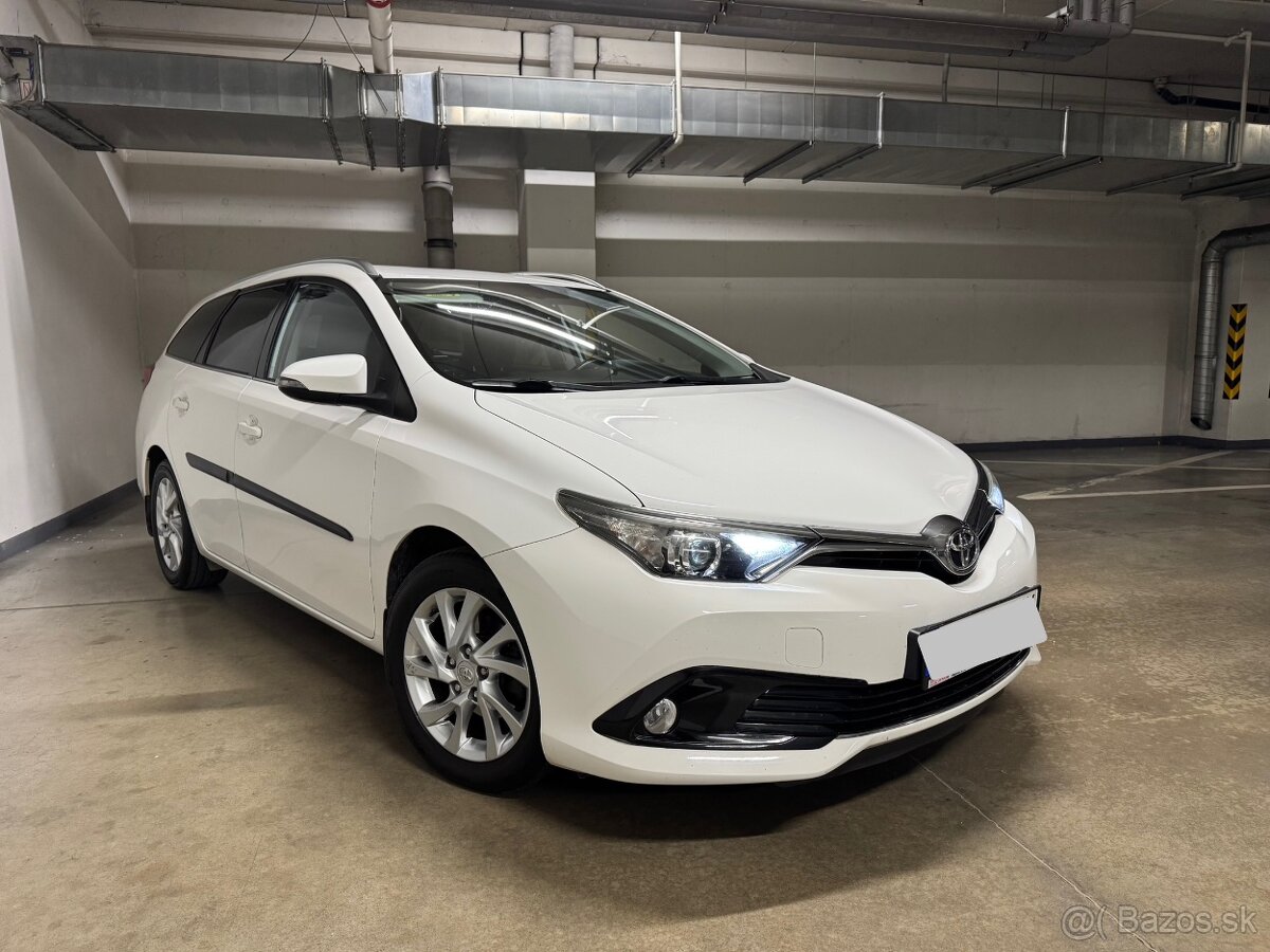 Toyota Auris combi 1.6 97kW, 2016, SK auto,96000km