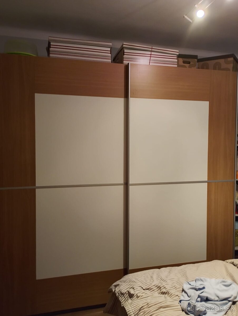 Šatníková skriňa za odvoz