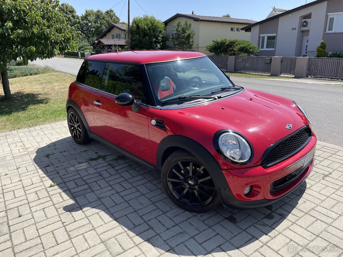 MINI COOPER 1,6 55KW