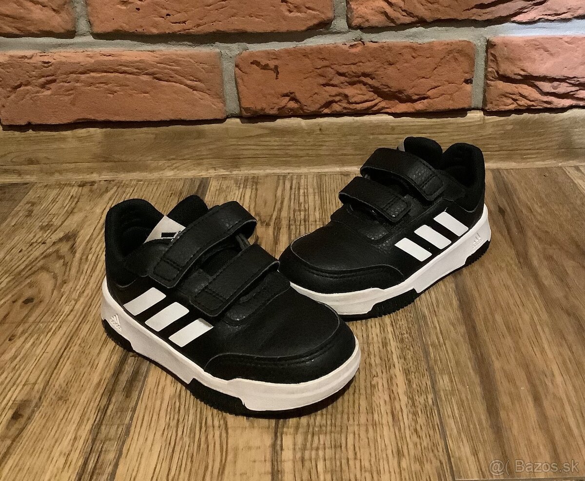 Tenisky adidas