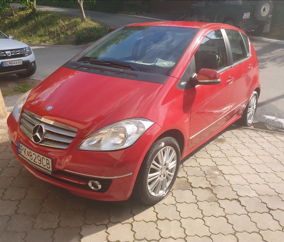 Mercedes-Benz A trieda 180 CDI Elegance Autotronic