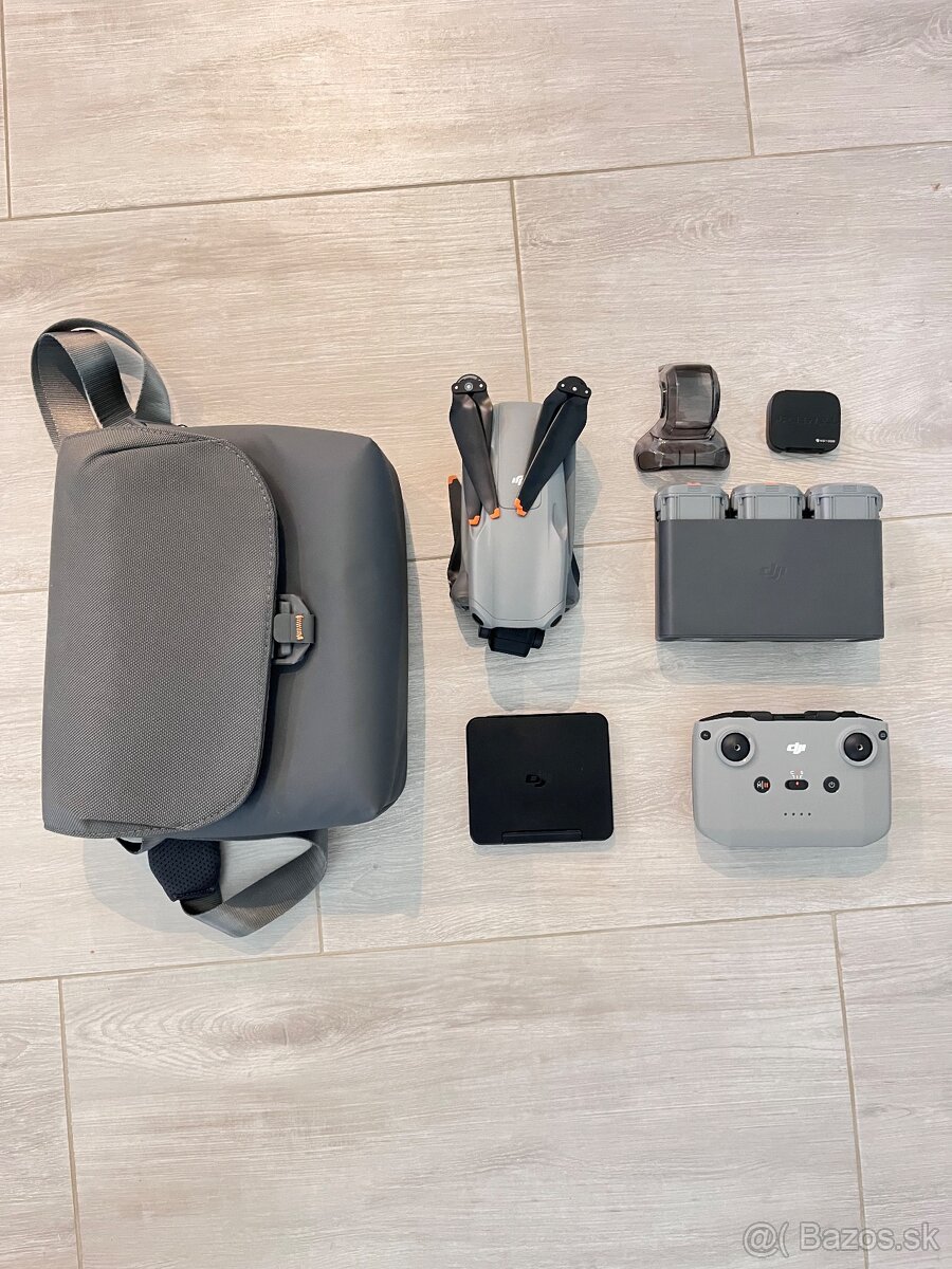 DJI Air 3 Fly More Combo