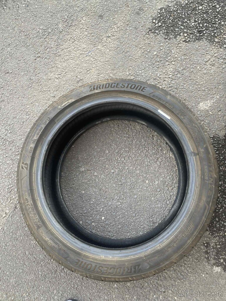 Predám Bridgestone Potenza Sport 205/45