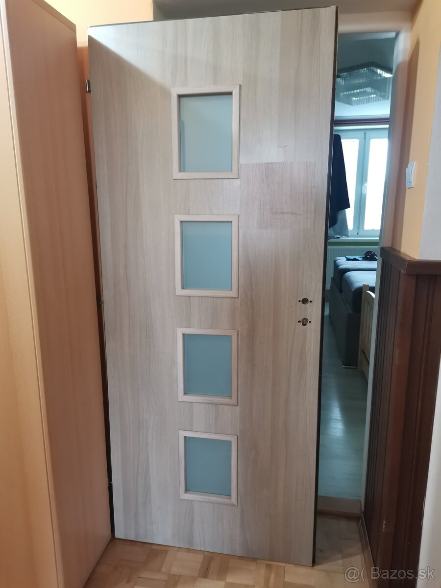 Dvere rozmer 80 prave