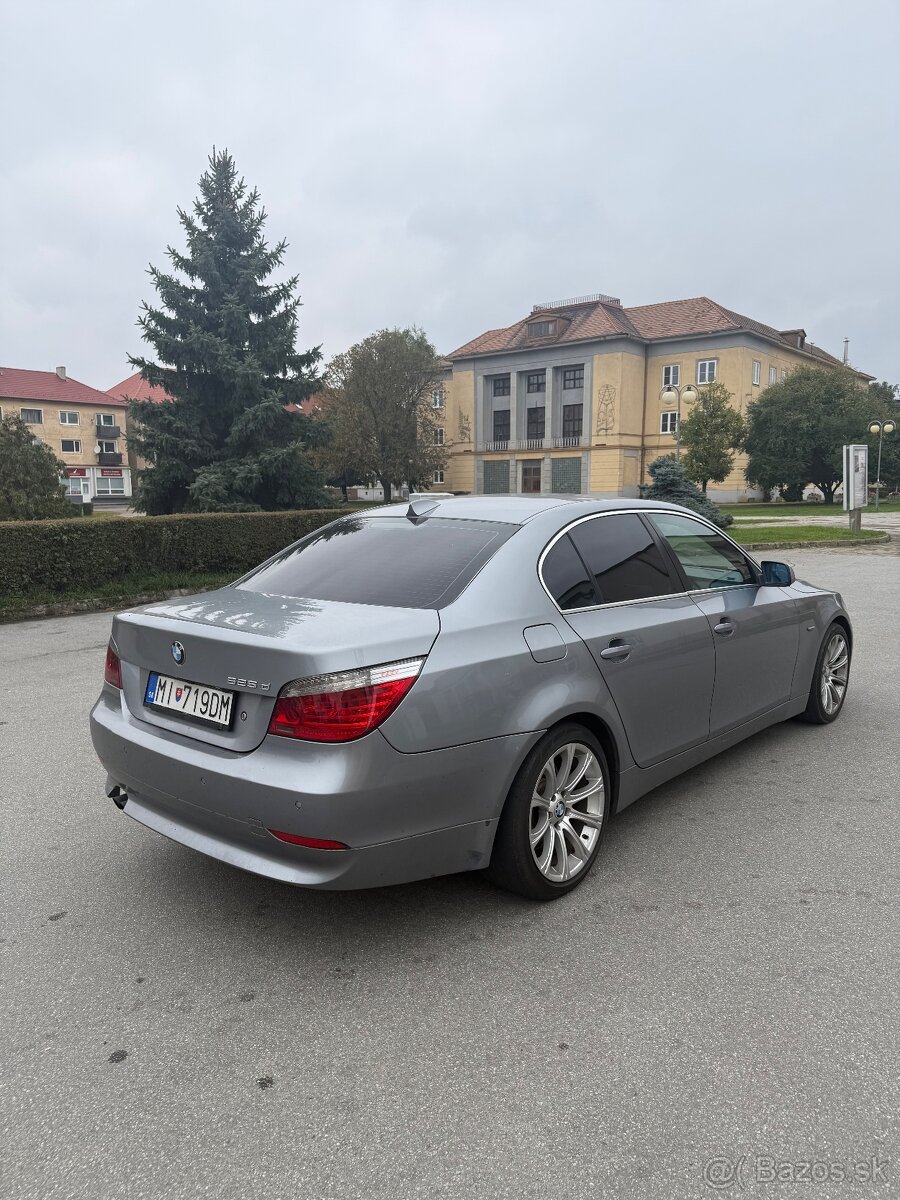 525D E60