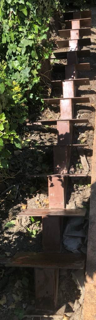 Ocelova konstrukcia schodov