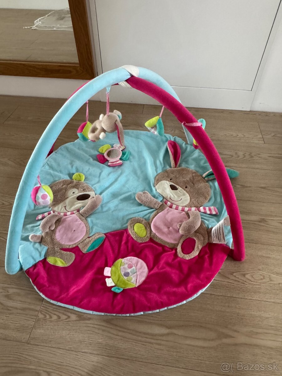 Hracia deka s hrazdičkou