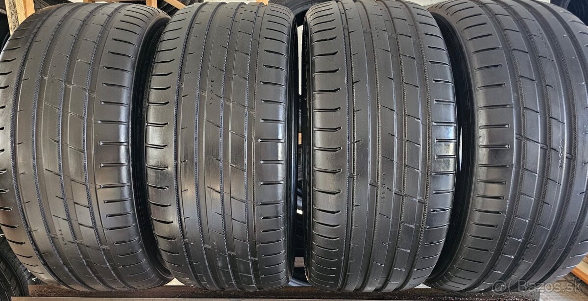 Letne pneu Nokian 245/35 r19 93Y XL
