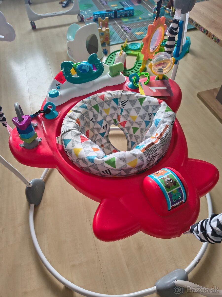Baby Einstein skákadlo