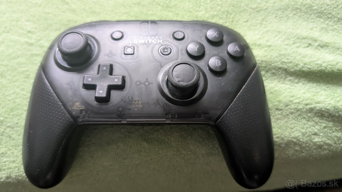 Nintendo Switch Pro Controller