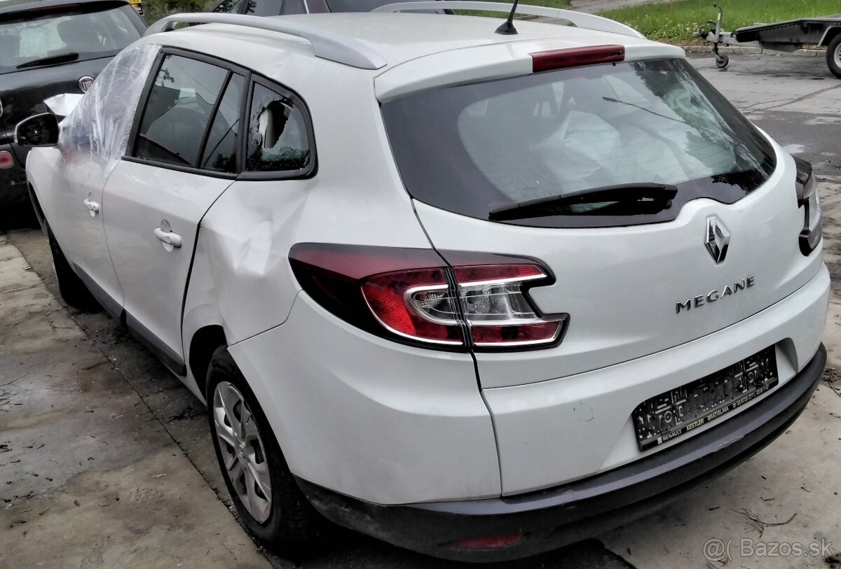 Renault Megane Grantour 1.6 2009 predám PIATE DVERE, MOTOR