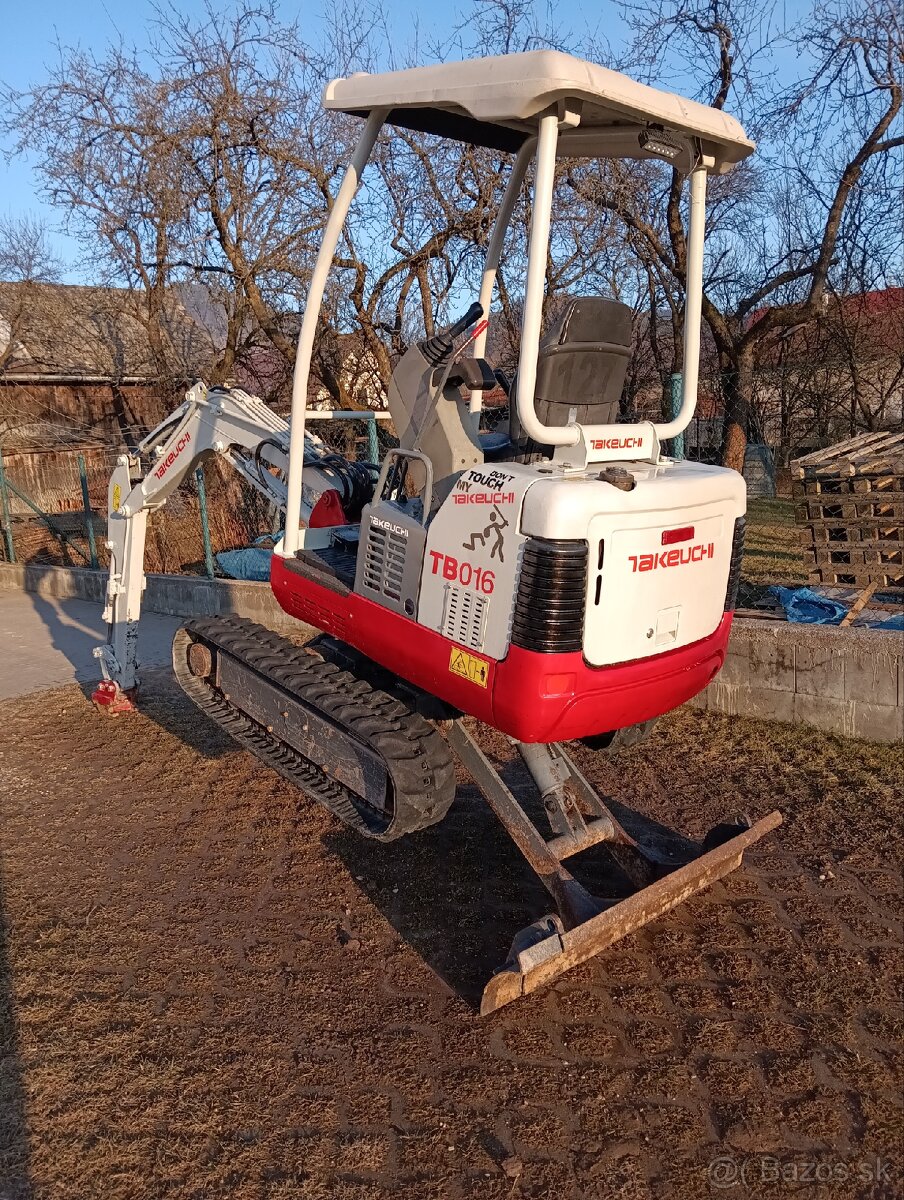 Predám Takeuchi TB016