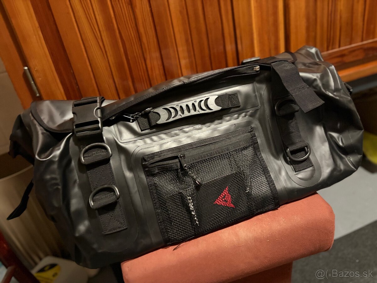Dainese Explorer WP Duffel Bag 45L nový + zapínanie na moto