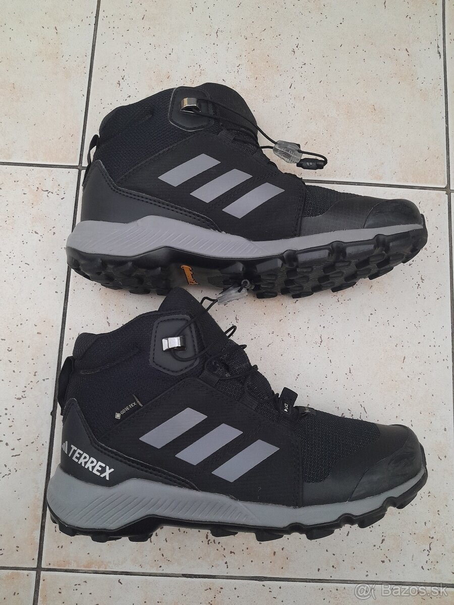 Adidas terrex