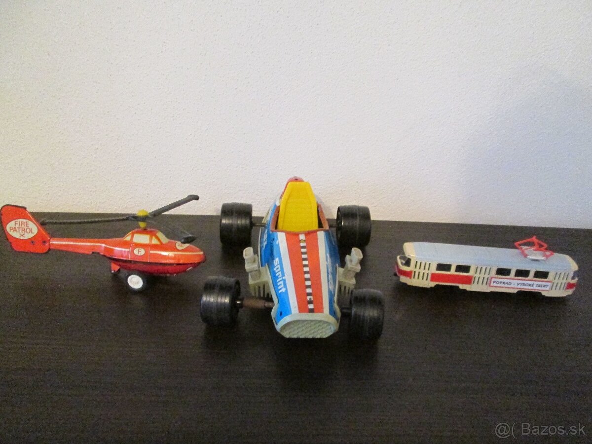 RETRO kovové hračky