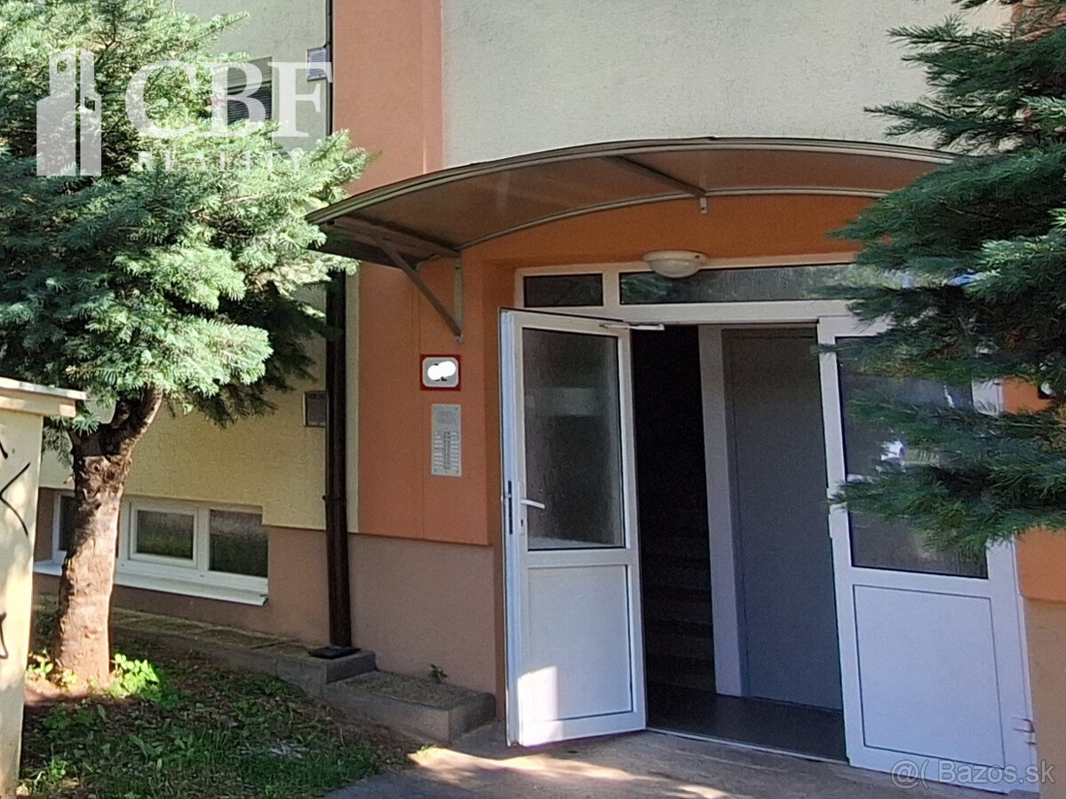 ZNÍŽENÉ  3-IZBOVÝ BYT NA PREDAJ SÍDLISKO JUH 