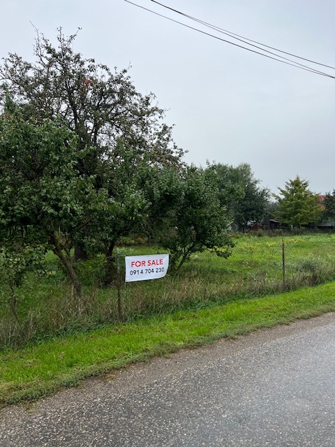 Predaj Stavebný pozemok 700 m2 Hontianska Vrbica Levice