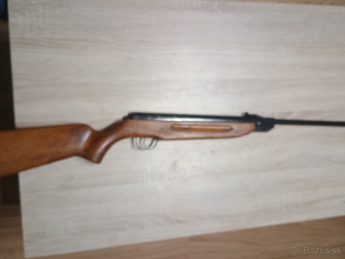 Vzduchovka Slavia 630