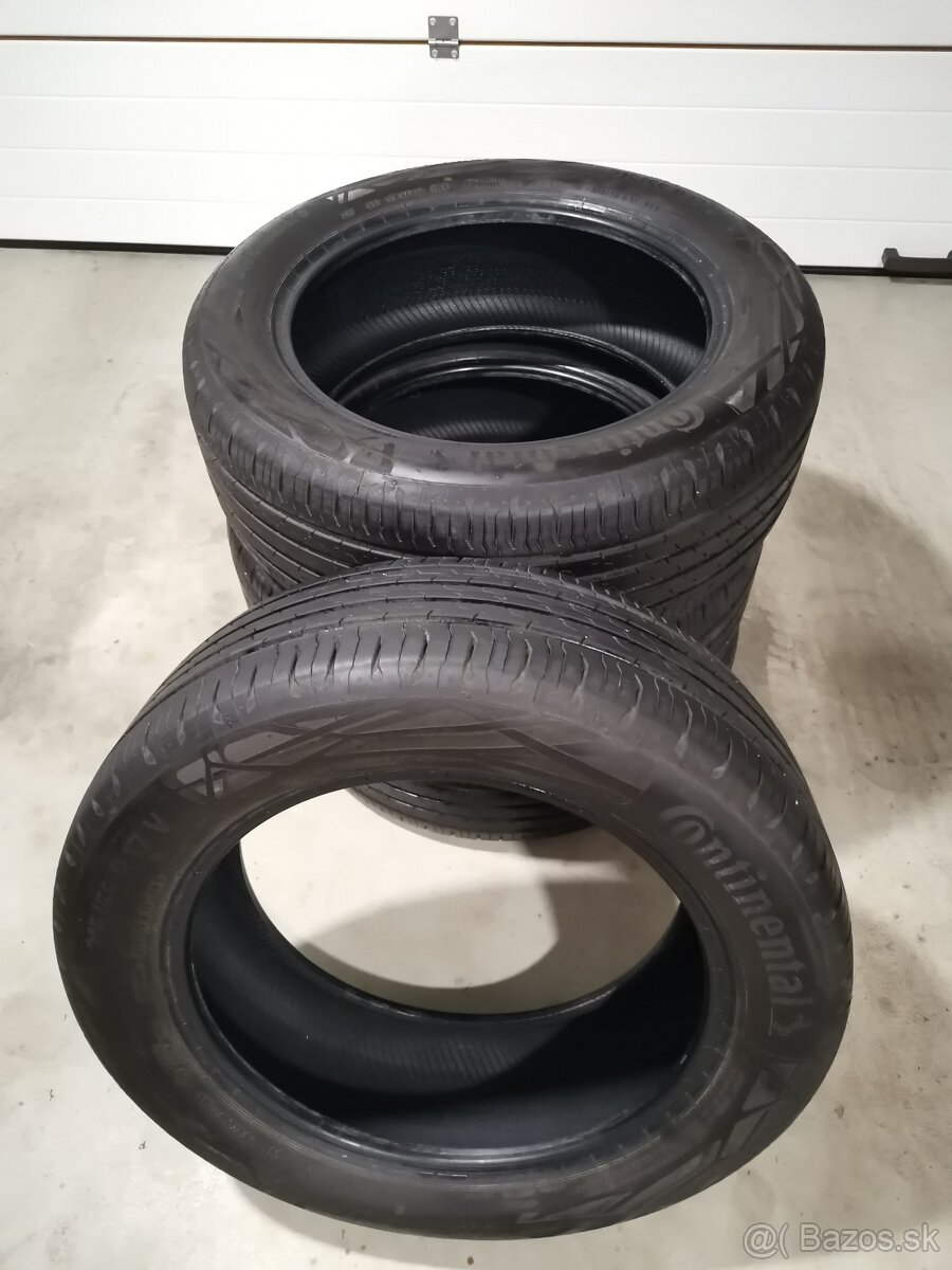 Predám letné pneumatiky 215/55 R17 V