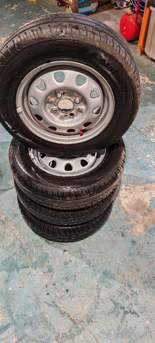 165/70 R13 Škoda Felicia