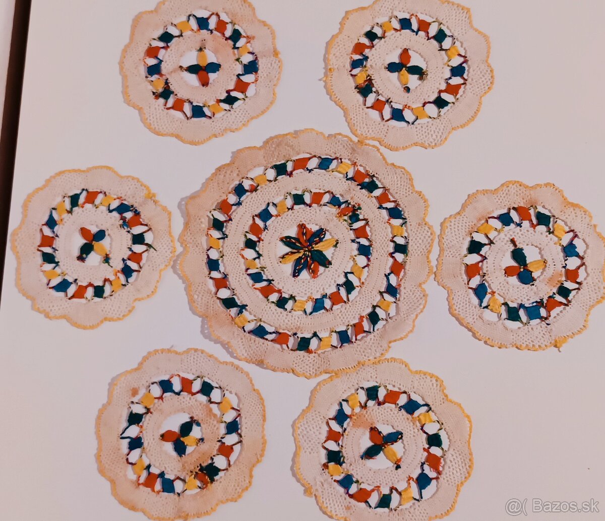 Paličková čipka staručká