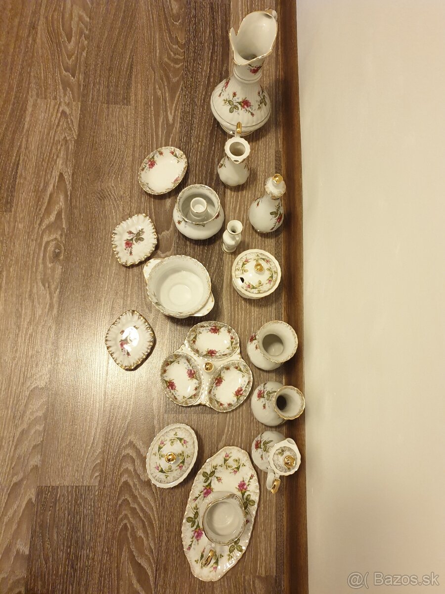 Krásna porcelánová sada 17 ks zn. Chodziez