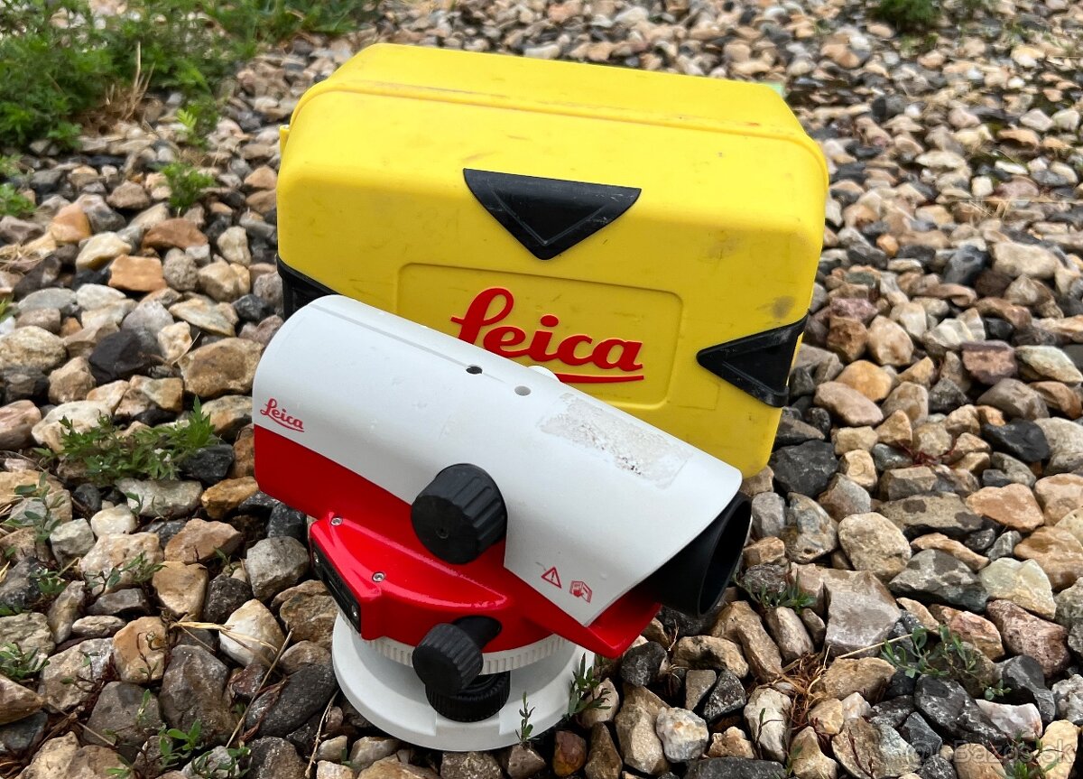 Leica NA720 Nivelák