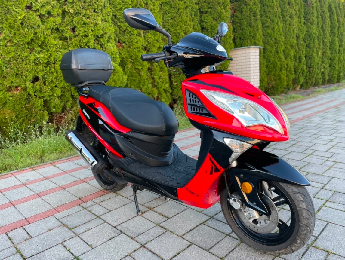 skúter Motorro Longjia Maxi 125 cm³ – rok 2017