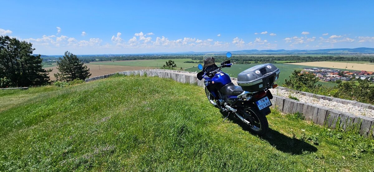 Predam honda transalp 650