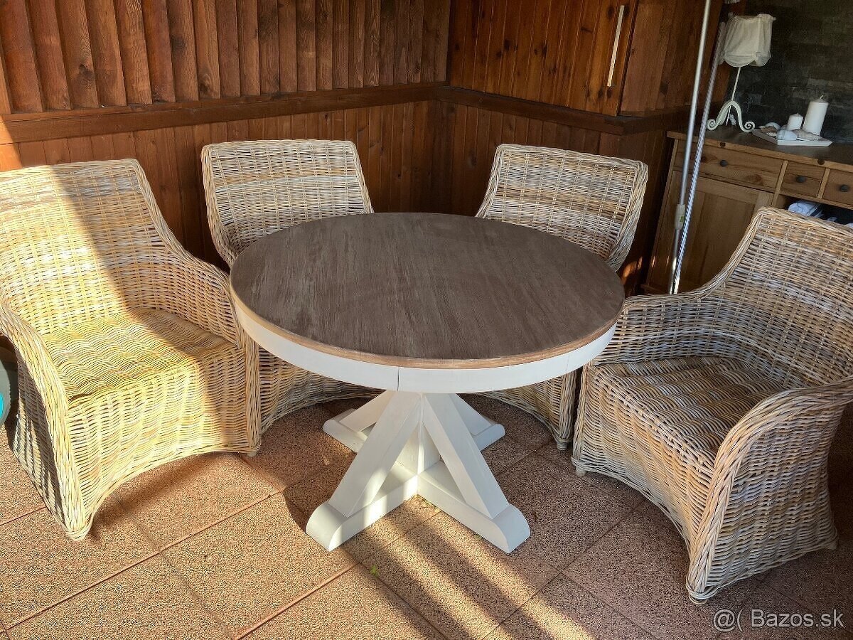Okruhly stol 110cm z masivu