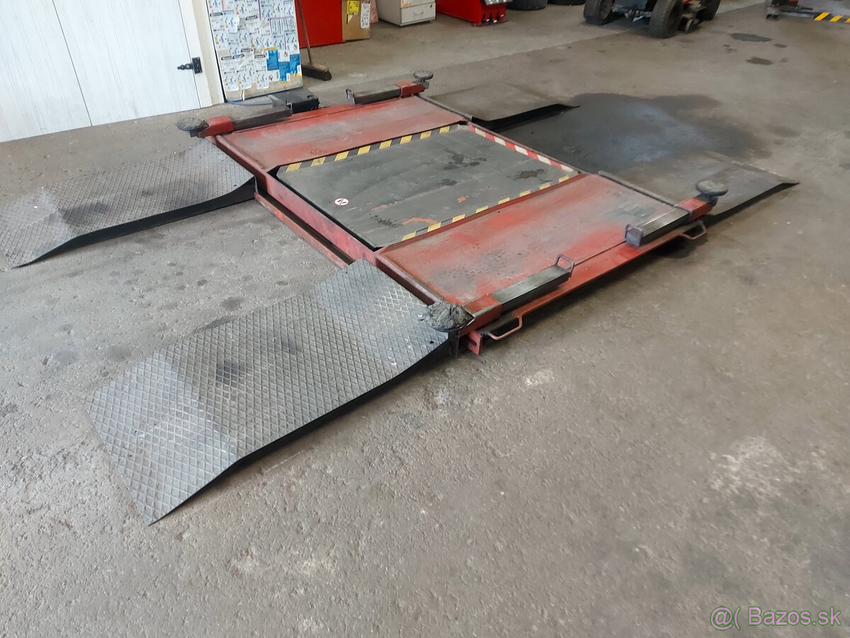 Predám zdvihák na pneuservis čisto hydraulický